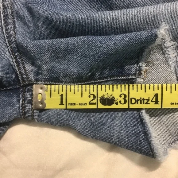 J.Crew Broken In Boyfriend Denim Jean Shorts Medium Wash, Size 30 - Picture 11 of 12